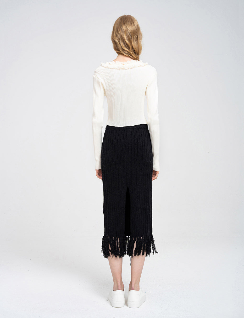 V-neck Lace-trimmed Knitted Cardigan