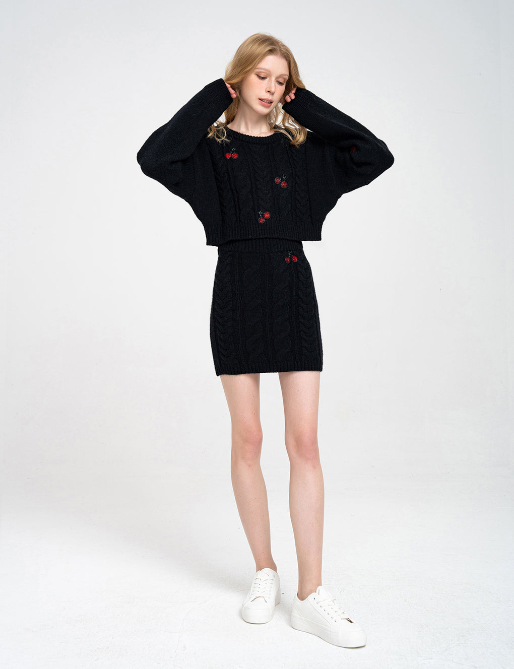 Cropped Cherry-embellished Cable-knit Jumper